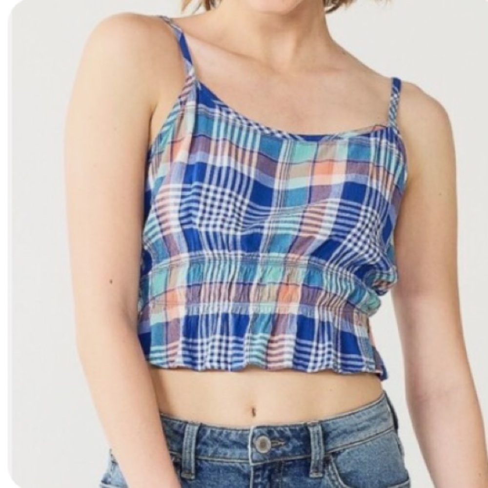 NWT! Cinched Crop Top with adjustable straps‎
